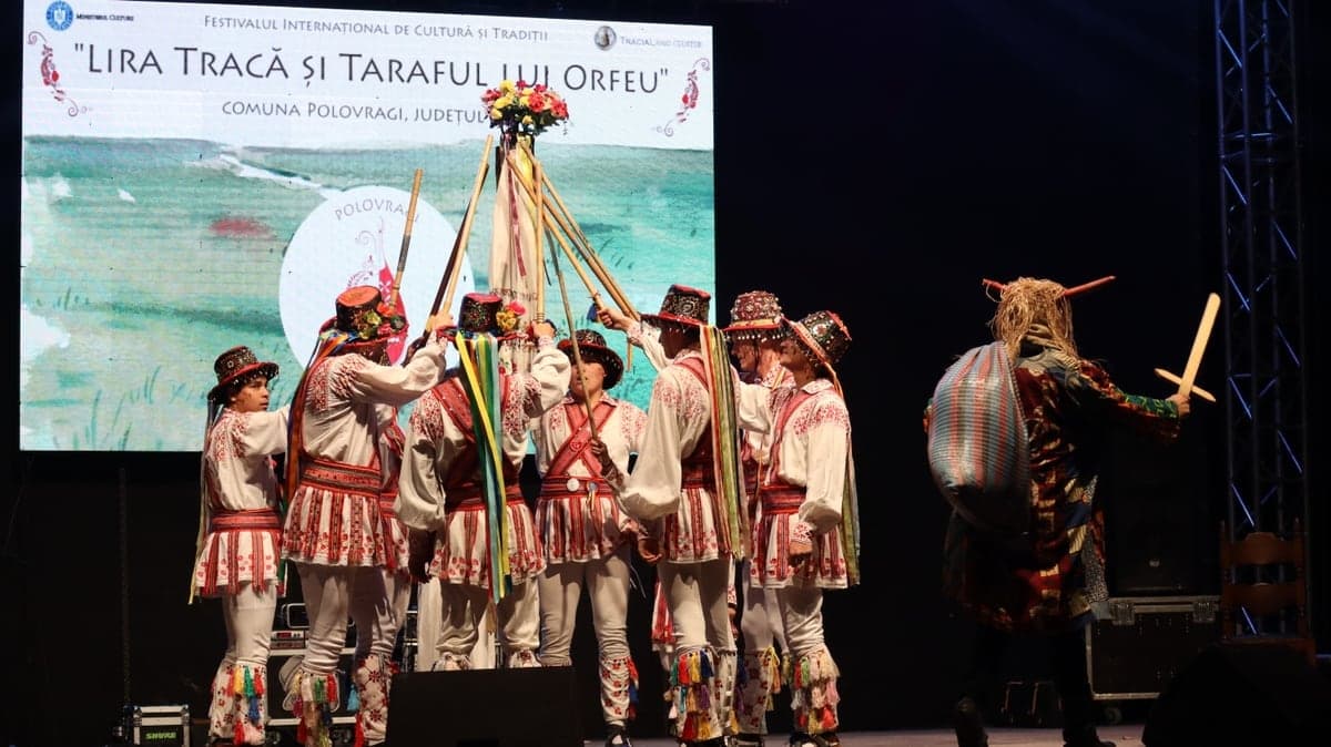 Ansamblul Romanați la Festivalul Lira Tracă 2024