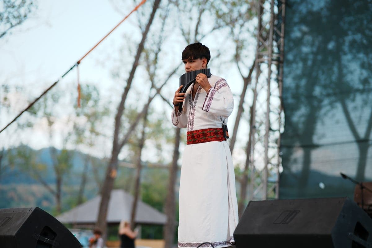 Ansamblul Romanați la Festivalul Lira Tracă 2025