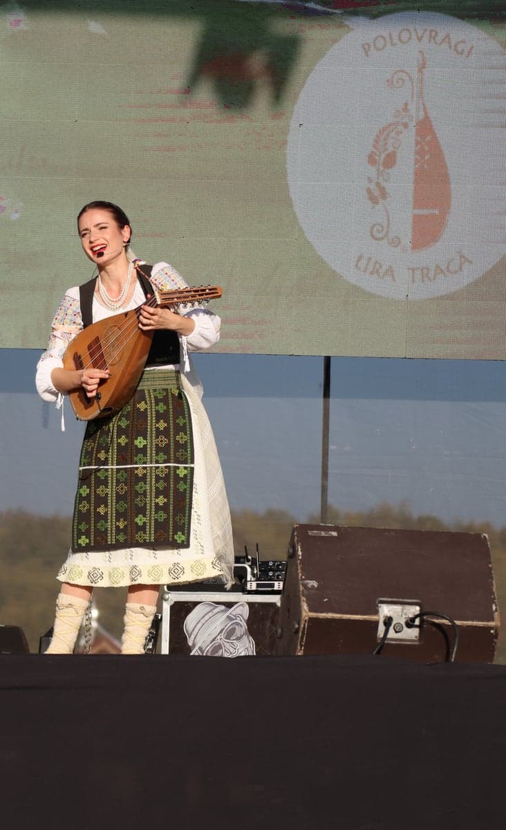 Stela Botez - foto 3