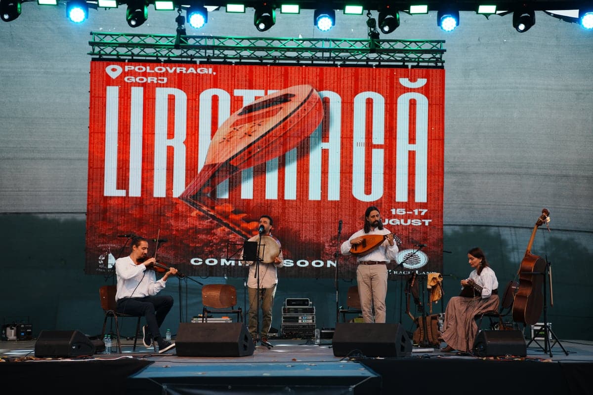 Muzică la Festivalul Lira Tracă